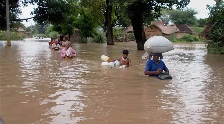 Bihar Politics Intensifies as Flood Crisis Triggers Fresh Government-Opposition Clash Bihar Politics Intensifies as Flood Crisis Triggers Fresh Government-Opposition Clash