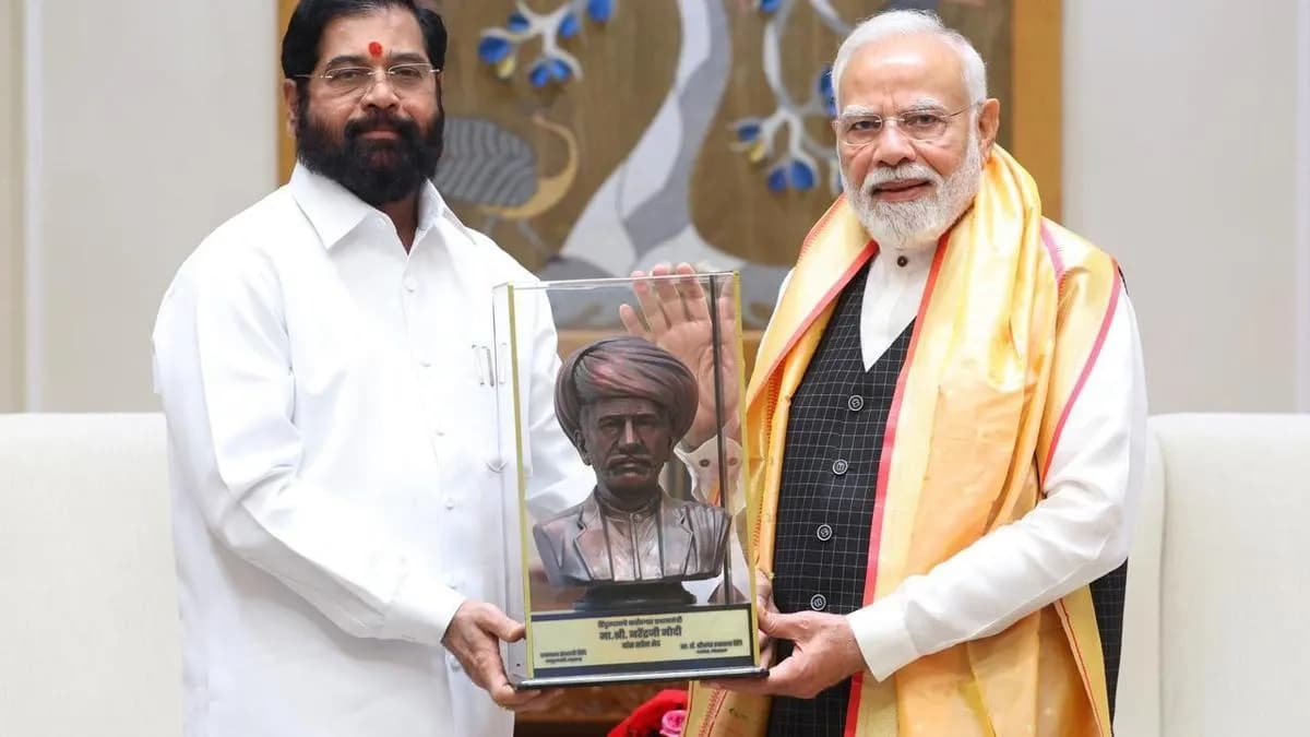 Eknath Shinde Meets PM Modi Over Maharashtra Drought, Centre Assures Support for Farmers Eknath Shinde Meets PM Modi Over Maharashtra Drought, Centre Assures Support for Farmers