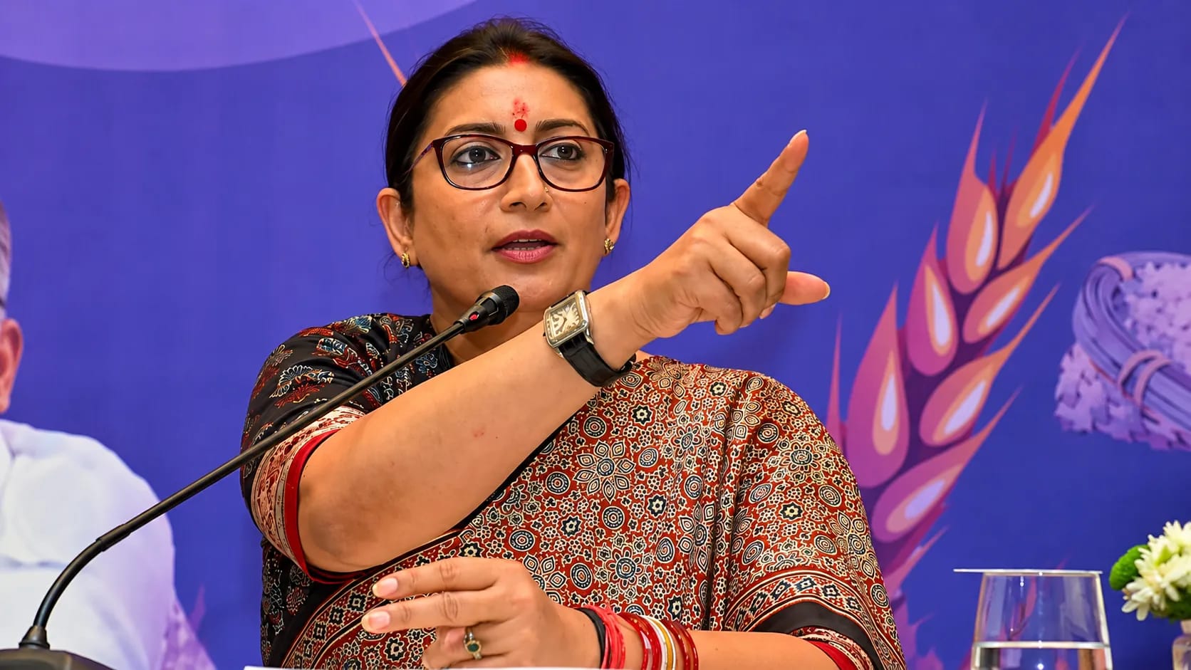 Smriti Irani Criticises Congress Over Protests Against Electoral Roll Revision Smriti Irani Criticises Congress Over Protests Against Electoral Roll Revision