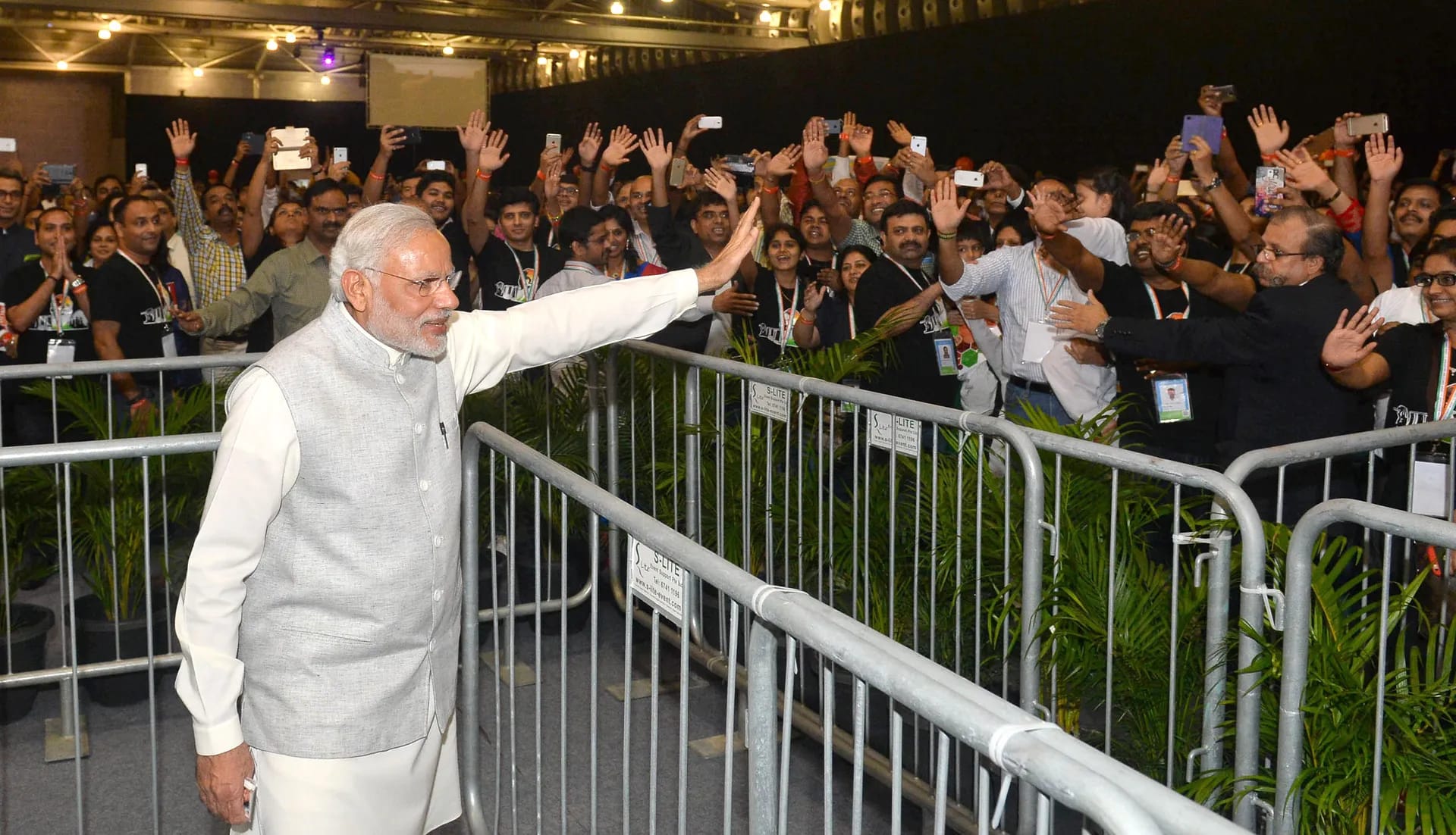 PM Modi Targets Congress Over Its Political Approach as BJP Intensifies Attack on Opposition PM Modi Targets Congress Over Its Political Approach as BJP Intensifies Attack on Opposition