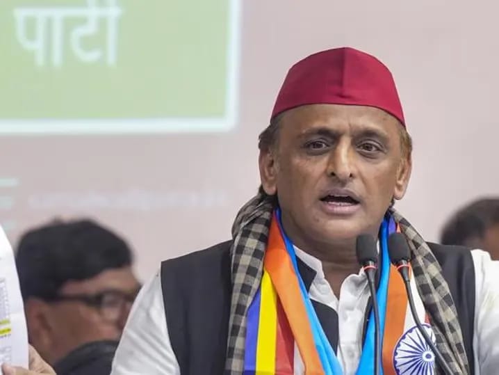 Akhilesh Yadav Demands Aadhaar-Linked Voter Lists, Raises Questions Over UP Electoral Roll Revision Akhilesh Yadav Demands Aadhaar-Linked Voter Lists, Raises Questions Over UP Electoral Roll Revision