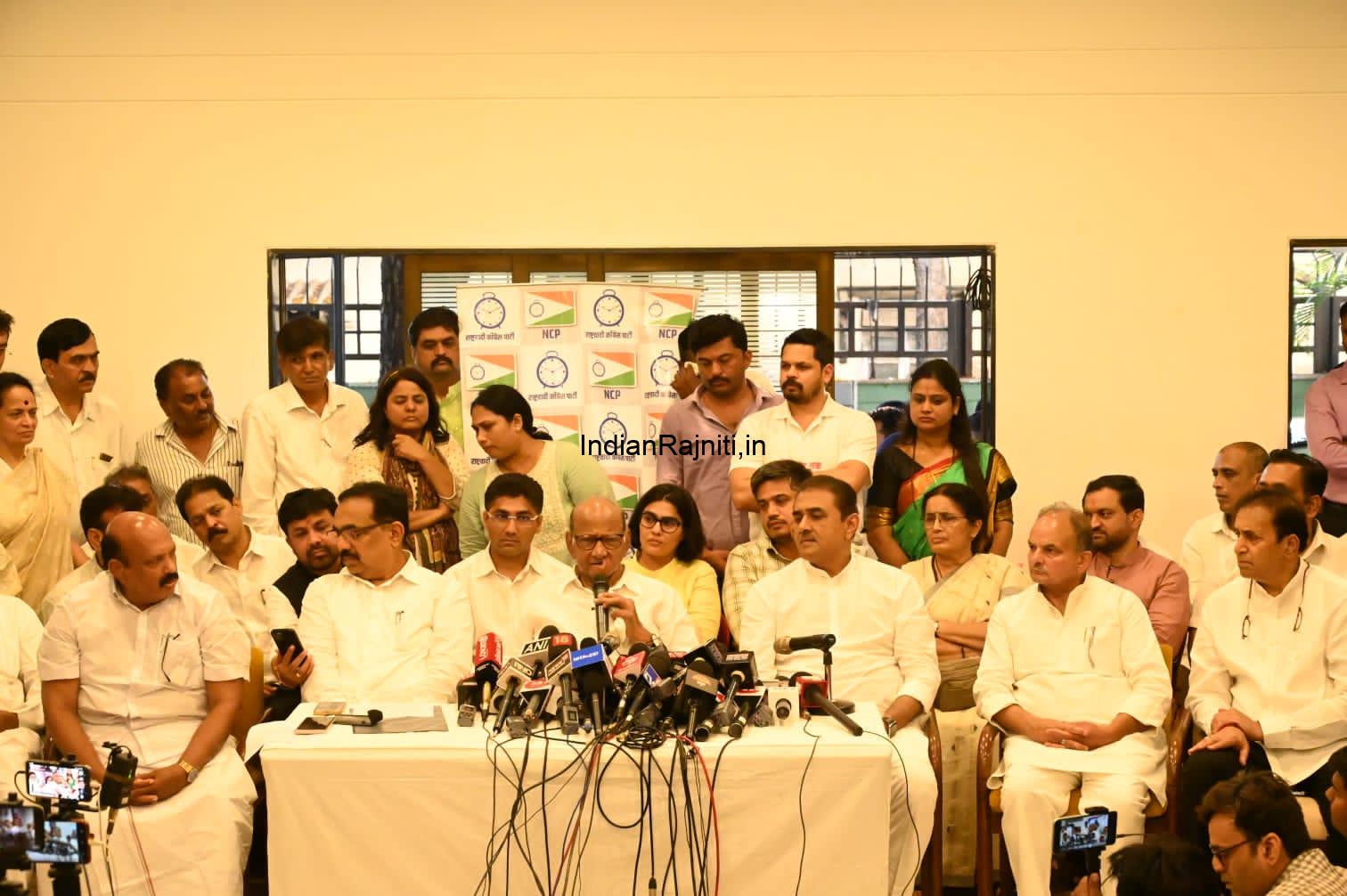 20230505_233720 राष्ट्रवादी काँग्रेस पक्षाचे राष्ट्रीय अध्यक्ष आदरणीय खा. शरद पवार साहेब यांनी यशवंतराव चव्हाण सेंटर NCP