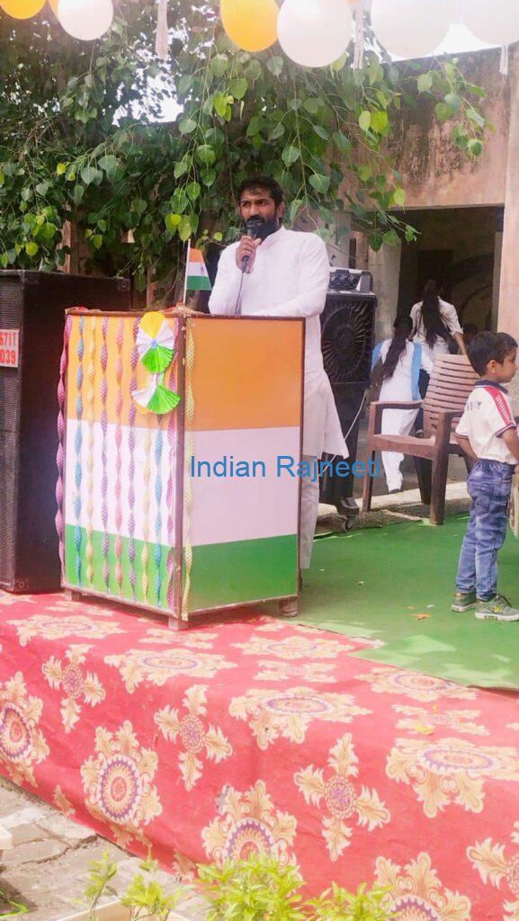 y2-577x1024 Yogeshwar Dutt Olympic Medalist wishes to contest in Elections
