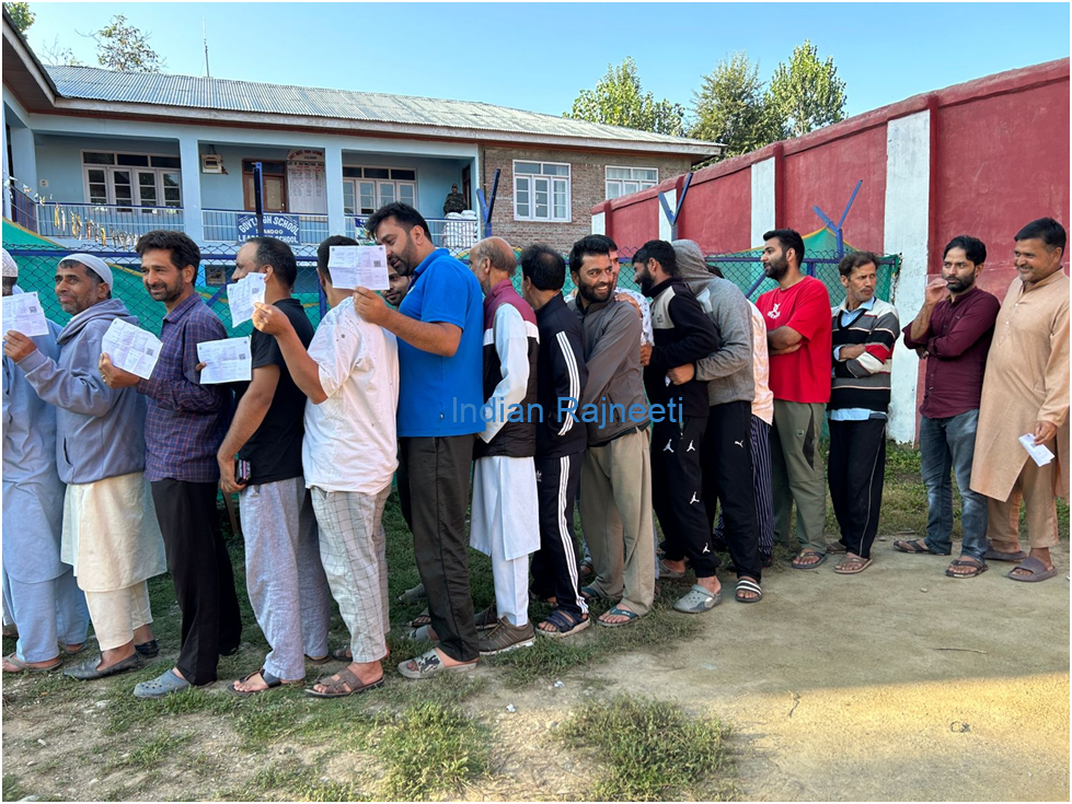 image-87 Jammu and Kashmir Elections Phase 1 Polling Started
