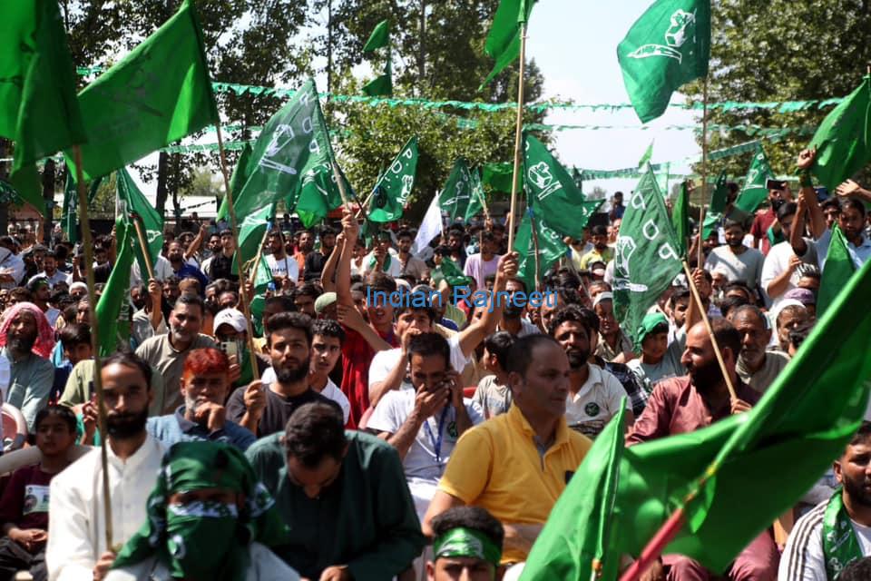 mufti2 Ex CM Mehbooba Mufti says No govt will be formed without PDP