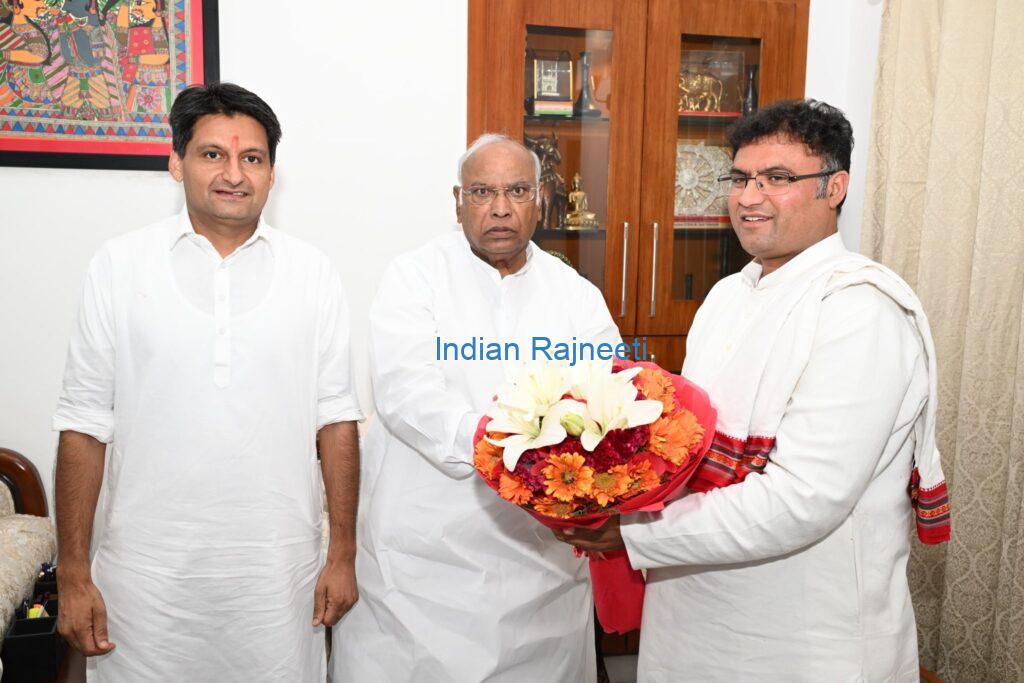 Mallikarjun-1-1024x683 Mallikarjun Kharge labels BJP as 'A Party of terrorists'